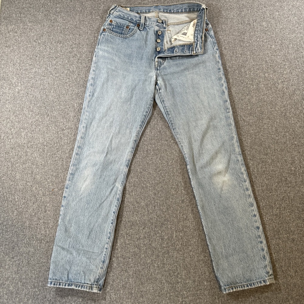 Levis 501 Button Fly Jeans Womens W28 L30 Light Wash 100% Cotton Denim
